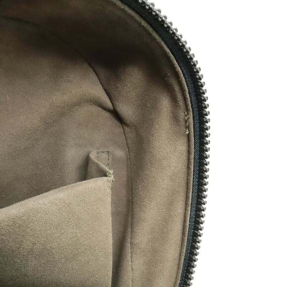 GUCCI Authentic Black Leather Backpack - Picture 5 of 10